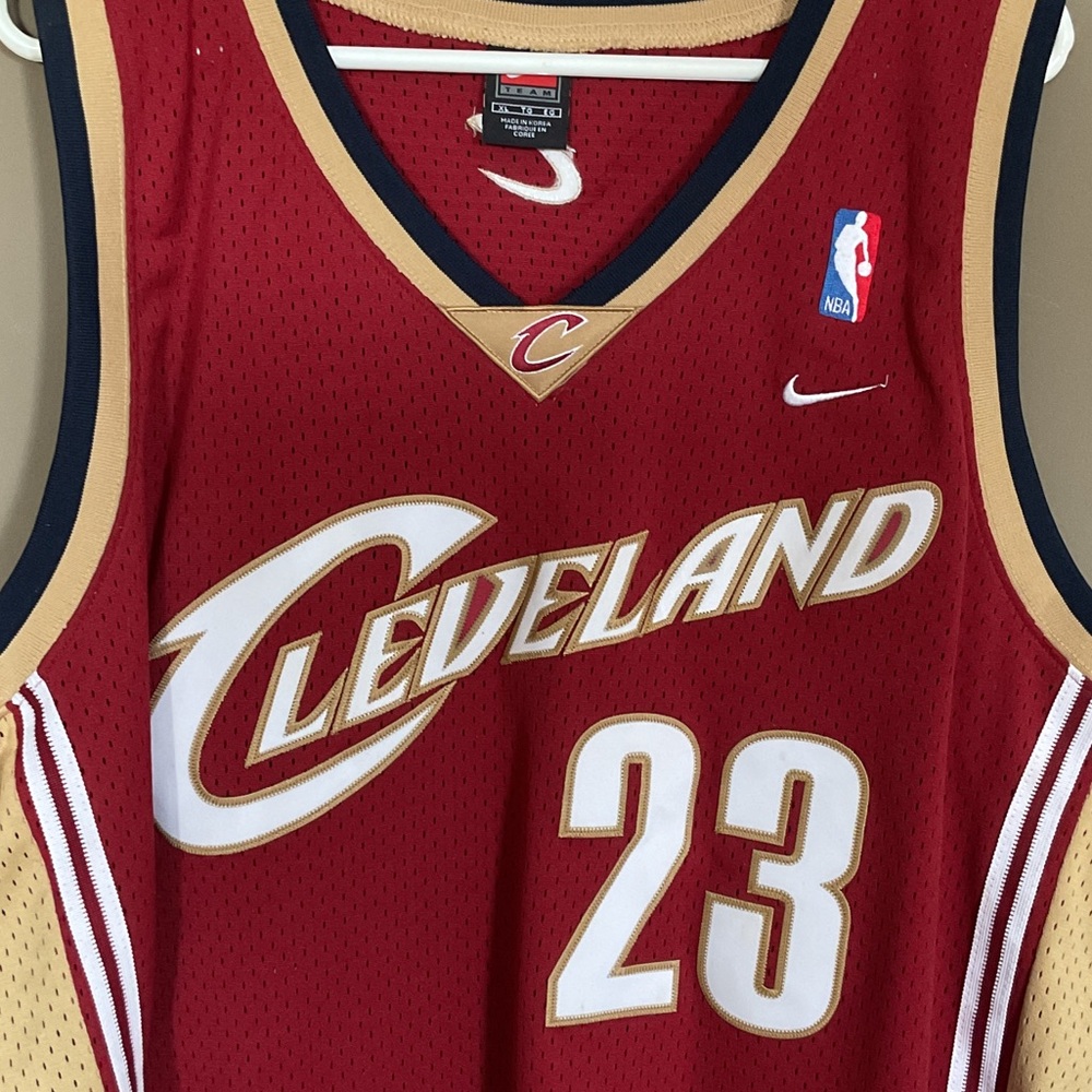 Authentic NBA LeBron James Nike Cleveland Cavalliers jersey 2003